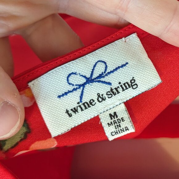 Twine & String Red Floral Print With Tie Back Detail Size Medium - Picture 10 of 10
